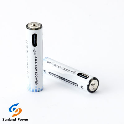 1.5V AAA batterie cylindrique rechargeable au lithium-ion avec connecteur de type C